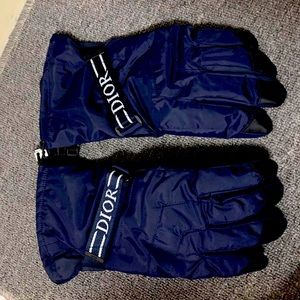 Blue Dior gloves , one time use